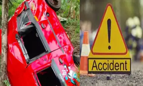 ഓടിക്കൊണ്ടിരിക്കെ ഓട്ടോ ടാക്സിയുടെ ബ്രേക്ക് പൊട്ടി; വണ്ടി തലകീഴായി 50 അടി താഴ്ചയിലേക്ക് മറിഞ്ഞ് അപകടം; ആറ് പേർക്ക് പരിക്ക്; സംഭവം കണ്ണൂരിൽ