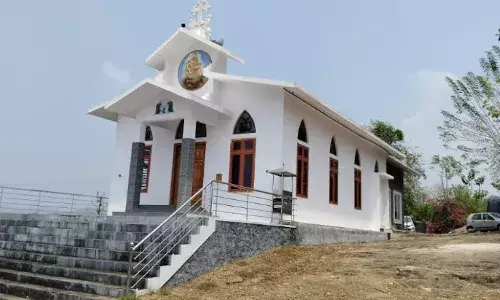 പാമ്പൂരാംപാറ തീര്‍ത്ഥാടന കേന്ദ്രത്തില്‍ നാല്‍പതാംവെള്ളി ആചരണം