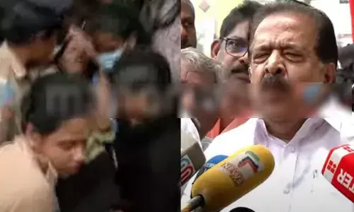 ഏത്തമിട്ടു പ്രതിഷേധക്കുന്നതിനിടെ സിപിഒ ഉദ്യോഗാര്‍ഥി കുഴഞ്ഞുവീണു; ആശുപത്രിയിലെത്തിച്ചത് രമേശ് ചെന്നിത്തലയുടെ വാഹനത്തില്‍