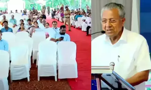 മുഖ്യമന്ത്രിയുടെ വടകരയിലെ പരിപാടിയില്‍ ആളില്ല; സംഘാടകര്‍ക്ക് പ്രസംഗത്തില്‍ വിമര്‍ശനം; ചൂടുകാലമായതിനാല്‍ വലിയ പന്തല്‍ തയാറാക്കിയെങ്കിലും തിങ്ങി ഇരിക്കേണ്ട എന്ന് സംഘാടകര്‍ക്ക് തോന്നിയിരിക്കാമെന്ന് പിണറായി