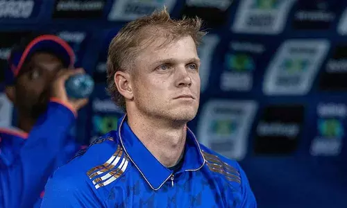 പെഷവാര്‍ സല്‍മിയുടെ ഡയമണ്ട് കാറ്റഗറി വിട്ട കോര്‍ബിന്‍ ബോഷിന് ശിക്ഷ വിധിച്ച് പിസിബി; പിഎസ്എലില്‍ ഒരു വര്‍ഷത്തേക്ക് വിലക്ക്; മുംബൈ ഇന്ത്യന്‍സിലേക്ക് വന്നത് കരിയറിലെ വളര്‍ച്ച ലക്ഷ്യമിട്ടെന്ന് ദക്ഷിണാഫ്രിക്കന്‍ താരം