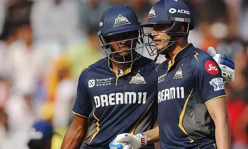 അര്‍ധസെഞ്ചുറിയുമായി ശുഭ്മാന്‍ ഗില്ലും സായ് സുദര്‍ശനും; ഓപ്പണിംഗ് വിക്കറ്റില്‍ 120 റണ്‍സ് കൂട്ടുകെട്ട്; പിന്നാലെ വിക്കറ്റുവേട്ടയുമായി ലക്‌നൗ; ഗുജറാത്തിനെതിരെ 181 റണ്‍സ് വിജയലക്ഷ്യം