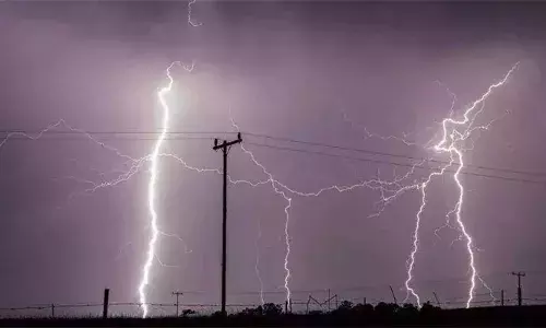 ഇടിമിന്നലിനെ ഭയന്ന് നാട്; ബിഹാറിൽ മിന്നൽ പതിച്ച് മരിച്ചവരുടെ എണ്ണം 80 ആയി; മൂന്ന് ദിവസത്തെ കണക്കുകൾ പുറത്ത്; പരിഭ്രാന്തിയിൽ ഗ്രാമവാസികൾ