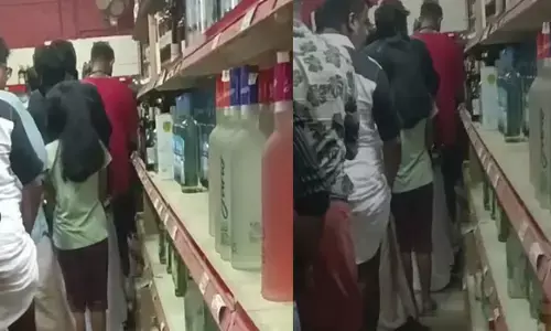 ബെവ്‌കോ ഔട്ട് ലെറ്റിന് മുന്നില്‍ പത്തു വയസ്സുകാരിയെ വരി നിര്‍ത്തിയ സംഭവം; പിതാവ് ഇന്ന് പോലിസ് സ്‌റ്റേഷനില്‍ ഹാജരാകണം: പോലിസ് നടപടി ദൃശ്യങ്ങള്‍ പ്രചരിച്ചതിന് പിന്നാലെ