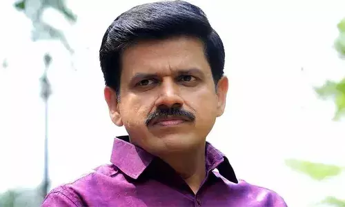 കയ്യില്‍ കിട്ടിയാല്‍ വേറെ രീതിയില്‍ കാണും; സന്ദീപ് വാര്യര്‍ക്ക് വാട്‌സ്ആപ്പ് വഴി ഭീഷണി സന്ദേശം; എസ്പിക്ക് പരാതി നല്‍കി സന്ദീപ്