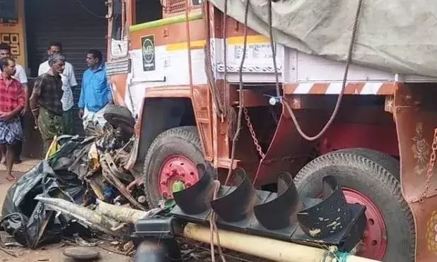 മലപ്പുറത്ത് വാഹനങ്ങൾ കൂട്ടിയിടിച്ച് അപകടം: നിരവധി പേർക്ക് പരിക്ക്; ഒരാളുടെ നില ഗുരുതരം മലപ്പുറത്ത് വാഹനങ്ങൾ കൂട്ടിയിടിച്ച് അപകടം: നിരവധി പേർക്ക് പരിക്ക്; ഒരാളുടെ നില ഗുരുതരം