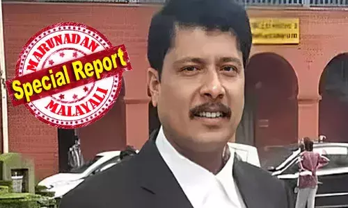 ശബരിമല തന്ത്രിയെ തട്ടിക്കൊണ്ടു പോയ ശോഭാ ജോണിന് ശിക്ഷ ഉറപ്പാക്കി താരമായ പ്രോസിക്യൂട്ടര്‍; അഭിഭാഷകവൃത്തിയില്‍ തിളങ്ങി നില്‍ക്കേ പെട്ടെന്ന് മനു വിവാദങ്ങളിലും കേസുകളിലും കുടുങ്ങി വില്ലനായി; മാപ്പു ചോദിക്കുന്ന വീഡിയോ വൈറലായപ്പോള്‍ ആത്മഹത്യ; പിജി മനുവിന്റെ മരണത്തില്‍ ഉത്തരവാദി ആര്?