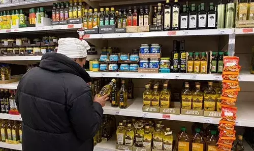 ചില പാചക എണ്ണകള്‍ മാറിടത്തിലെ കാന്‍സറിന് കാരണമായേക്കും; പാചകത്തില്‍ എണ്ണയുടെ ഉപയോഗം പരമാവധി കുറയ്ക്കണമെന്ന് ഓങ്കോളജിസ്റ്റുകള്‍