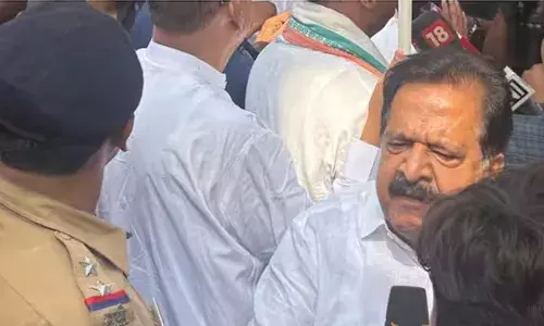 ഇഡിക്കെതിരെ പ്രതിഷേധം; ചെന്നിത്തലയെ അറസ്റ്റ് ചെയ്ത് മുംബൈ പൊലീസ്; സ്റ്റേഷനിലെത്തിച്ച് വിട്ടയച്ചു