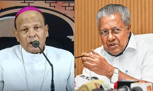 മുനമ്പം വിഷയം പരിഹരിക്കാന്‍ വഖഫ് ഭേദഗതി നിയമം മാത്രം മതിയാകില്ലെന്ന് കേന്ദ്ര മന്ത്രി പറഞ്ഞതിന് പിന്നാലെ ഇടപെട്ട് മുഖ്യമന്ത്രി; ക്രൈസ്തവ സഭാ ബിഷപ്പുമാരെ ചര്‍ച്ചയ്ക്ക് വിളിച്ചു; വഖഫ് ബില്ലിനെ പിന്തുണച്ചത് കൊണ്ട് ഉപകാരമുണ്ടായില്ലെന്ന് കോഴിക്കോട് അതിരൂപത ആര്‍ച്ച് ബിഷപ്പ് വര്‍ഗീസ് ചക്കാലക്കല്‍
