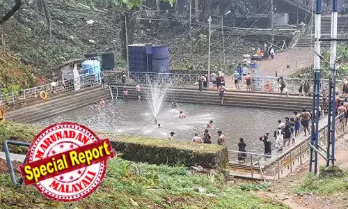 സന്നിധാനത്ത് പുതിയ ഭസ്മക്കുളം നിര്‍മാണത്തിന് തുടക്കം; ശബരിമല കുളം തോണ്ടാനുള്ള നീക്കമെന്ന് ഹിന്ദുഐക്യവേദി; ക്ഷേത്രത്തിനടക്കം ഭീഷണിയെന്നും നേതാക്കള്‍; കോടികളുടെ അഴിമതി; പ്രക്ഷോഭം സംഘടിപ്പിക്കുമെന്നും നേതാക്കള്‍