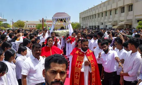 ബഹ്റിന്‍ മലയാളി കത്തോലിക്കാ കമ്മ്യൂണിറ്റിയുടെ നേതൃത്വത്തില്‍ ദുഃഖ വെള്ളി ശുശ്രൂഷകള്‍ നടത്തി