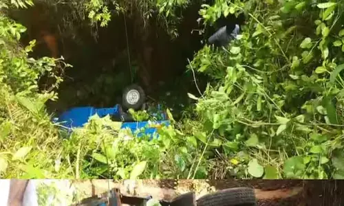 മീൻ കയറ്റിവന്ന ഗുഡ്സ് ഓട്ടോ കിണറ്റിലേക്ക് മറിഞ്ഞ് അപകടം; നിലവിളി കേട്ട് ഓടിയെത്തി നാട്ടുകാർ; ഡ്രൈവർ അത്ഭുതകരമായി രക്ഷപ്പെട്ടു; സംഭവം മലപ്പുറത്ത്