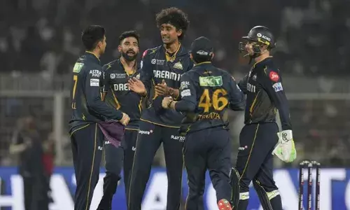 40 റണ്‍സിന്റെ തകര്‍പ്പന്‍ ജയം! കൊല്‍ക്കത്തയെ തട്ടകത്തില്‍ തകര്‍ത്ത് ഗുജറാത്തിന്റെ മധുരപ്രതികാരം; 12പോയിന്റുമായി ഒന്നാം സ്ഥാനം നിലനിര്‍ത്തി ഗുജറാത്ത്; 90 റണ്‍സുമായി മുന്നില്‍ നിന്ന് നയിച്ച് ശുഭ്മാന്‍ ഗില്‍