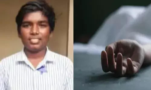 എറണാകുളത്ത് വിദ്യാർത്ഥി കുളത്തിൽ മുങ്ങി മരിച്ചു; അപകടം കൂട്ടുകാരുമായി കുളത്തിൽ ഒരുമിച്ചിറങ്ങവേ; മരിച്ചത് പാറക്കാമുഗൾ സ്വദേശി ആകാശ്