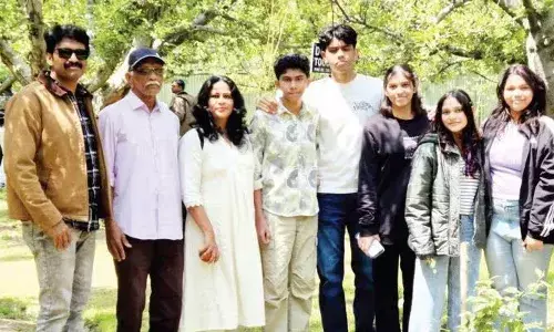 ഉച്ച ഭക്ഷണം കഴിക്കാന്‍ തീരുമാനിച്ചത് തുണയായി; കണ്ണൂര്‍ സ്വദേശി ലാവണ്യയും കുടുംബവും ഭീകരാക്രമണത്തില്‍ നിന്നും രക്ഷപ്പെട്ടത് തലനാരിഴയ്ക്ക്