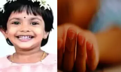 അങ്കണവാടിയിൽ നിന്ന് വീട്ടിലേക്ക് മടങ്ങവേ അപകടം; പാഞ്ഞെത്തിയ സ്കൂട്ടർ ഇടിച്ചിട്ടു; റോഡിലേക്ക് തെറിച്ചുവീണു; മൂന്നരവയസുകാരിക്ക് ദാരുണാന്ത്യം