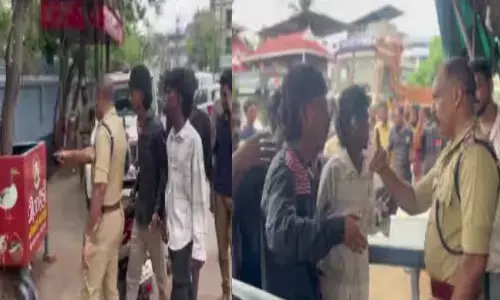 അമ്പടി...; കോഴിക്കടയിലെ ജീവനക്കാർ തുറിച്ച് നോക്കിയത് ഇഷ്ടപ്പെട്ടില്ല; കഞ്ചാവ് അടിച്ച് ബോധമില്ലാതെ ആക്രമണം; കത്തി വീശി യുവാക്കളുടെ ​ഗുണ്ടായിസം; പോലീസ് കുതിച്ചെത്തിയപ്പോൾ നടന്നത്!