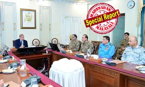 ഇന്ത്യയുടേത് ജലയുദ്ധമെന്ന് വിശേഷിപ്പിച്ച് പാക്കിസ്താന്‍; പാക് വ്യോമാതിര്‍ത്തി അടയ്ക്കുന്നതിനും ഇന്ത്യന്‍ വിമാനങ്ങള്‍ക്ക് അനുമതി നിഷേധിക്കാനും തീരുമാനം; ഷിംല കരാറില്‍ നിന്ന് പിന്മാറും; വാഗാ അതിര്‍ത്തി അടയ്ക്കും; ഇന്ത്യ തിരിച്ചടിക്ക് ഒരുങ്ങിയതോടെ തീരുമാനങ്ങള്‍ പ്രഖ്യാപിച്ചു പാക്കിസ്ഥാനും