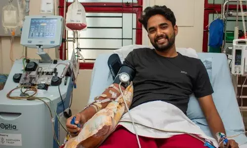 രക്തമൂലകോശംദാനത്തിലൂടെ രക്താര്ബുദ രോഗിയെ ജീവിതത്തിലേക്ക് തിരിച്ചെത്തിച്ച് കോഴിക്കോട് സ്വദേശി രക്തമൂലകോശംദാനത്തിലൂടെ രക്താര്ബുദ രോഗിയെ ജീവിതത്തിലേക്ക് തിരിച്ചെത്തിച്ച് കോഴിക്കോട് സ്വദേശി