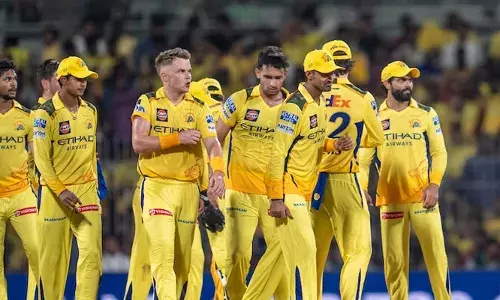 തോല്‍വിയില്‍ നിന്നും രക്ഷയില്ലാതെ ചെന്നൈ; ചെപ്പോക്കിലും ഹൈദരാബാദിനോട് 5 വിക്കറ്റിന് തോറ്റു; ചെപ്പോക്കില്‍ ചെന്നൈക്കെതിരെ ഹൈദരാബാദിന്റെ ആദ്യ വിജയം; മൂന്നാം ജയത്തോടെ പ്രതീക്ഷ നിലനില്‍ത്തി സണ്‍റൈസേഴ്സ്