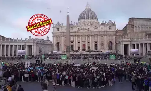 ഫ്രാന്‍സിസ് മാര്‍പാപ്പക്ക് അന്ത്യ യാത്രാമൊഴിയേകാന്‍ ലോകം വത്തിക്കാനില്‍; സംസ്‌കാര ശുശ്രൂഷകള്‍ തുടങ്ങി;   അന്തിമോപചാരമര്‍പ്പിക്കാന്‍ ഇന്ത്യന്‍ രാഷ്ട്രപതിയും ട്രംപുമടക്കം 130 രാജ്യങ്ങളില്‍ നിന്നുള്ള പ്രതിനിധി സംഘം