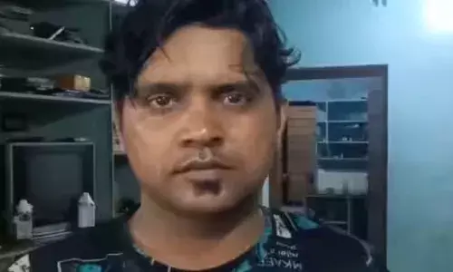 പൊതി എടുക്കട്ടേ...; വെളുപ്പിന് മാർക്കറ്റ് പരിസരത്ത് നിന്ന് കറക്കം; മുഖത്ത് പരുങ്ങൽ ഭാവം; പിടിച്ചുനിർത്തി പരിശോധിച്ചു; ഹെറോയിനുമായി ഹരിയാന സ്വദേശിയെ കൈയ്യോടെ പൊക്കി