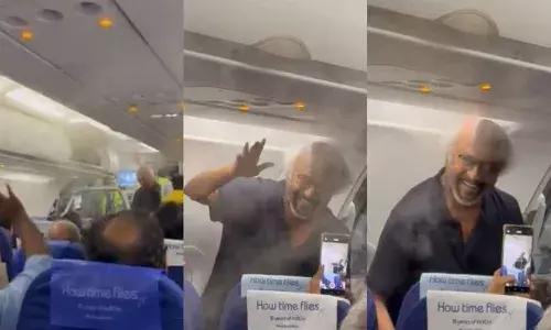 തലൈവര്‍ ദര്‍ശനം കിട്ടി; കരയുകയാണ്, വിറയ്ക്കുകയാണ്; ഹാര്‍ട്ട് ബീറ്റ് പീക്ക്ഡ്: താരജാഡയില്ലാതെ ഇക്കോണമി ക്ലാസില്‍ യാത്ര ചെയ്ത് രജനീകാന്ത്; ആവേശത്തോടെ വരവേറ്റ് സഹയാത്രികര്‍