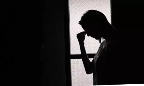 സ്‌ക്രീനിൽ തിളങ്ങാൻ പറ്റിയ വേഷം തന്നിരിക്കും..ഉറപ്പ്; മോഹന വാഗ്ദാനങ്ങൾ നൽകി വിളിച്ചു വരുത്തി പീഡിപ്പിച്ചു; , ജൂനിയർ ആർട്ടിസ്‌റ്റായ യുവതിയുടെ പരാതിയിൽ പ്രതി അറസ്റ്റിൽ