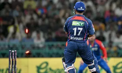 മോശം ഫോമിനും തോല്‍വിക്കും പുറമേ ലക്ഷങ്ങള്‍ പിഴയും; ഋഷഭ് പന്തിന് കനത്ത തിരിച്ചടി; കുറഞ്ഞ ഓവര്‍ നിരക്കിന് 24 ലക്ഷം രൂപ പിഴ ചുമത്തി;  ഇംപാക്ട് പ്ലേയര്‍ അടക്കം പിഴയടക്കണം