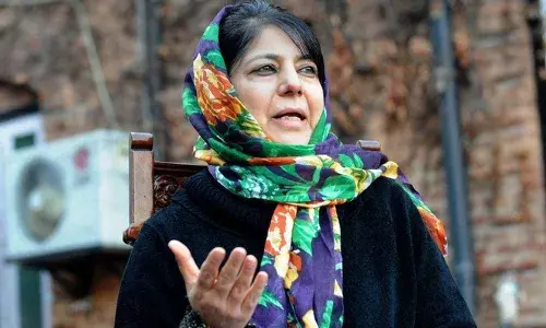 ഇന്ത്യക്കാരെ വിവാഹം കഴിച്ച പാക് സ്ത്രീകളുമുണ്ട്; അനുഭാവപൂര്‍ണമായ നടപടി വേണം; കേന്ദ്രസര്‍ക്കാരിനോട് മെഹ്ബൂബ മുഫ്തി