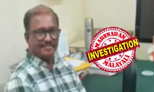 കൈക്കൂലി കേസില്‍ അറസ്റ്റിലായ എറണാകുളം മുന്‍ ആര്‍ടിഒയ്ക്കും ഭാര്യക്കുമെതിരെ വഞ്ചനാ കുറ്റത്തിനും കേസ്; ബിസിനസ്സില്‍ പങ്കാളിയാക്കാമെന്ന് പറഞ്ഞ് 75 ലക്ഷം രൂപയുടെ തുണിത്തരങ്ങള്‍ തട്ടിയെടുത്തു: എറണാകുളം സ്വദേശിയുടെ പരാതിയില്‍ കേസെടുത്ത് കോടതി