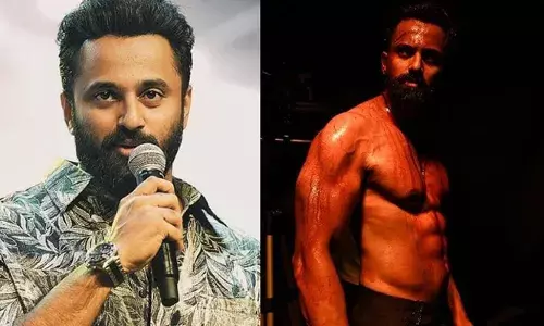 ശരാശരി ഒരു സിഗരറ്റിന്റെ ഭാരം ഒരുഗ്രാമാണ്; അത് ഉപയോഗിക്കുന്നത് ഹൈ ആവാന്‍ വേണ്ടിയാണ്; ഹൈ ആവാന്‍ പുരുഷന്മാര്‍ 50 കിലോ ഭാരം ഉയര്‍ത്തുന്നു. ഗയ്സ്, തിരഞ്ഞെടുപ്പ് നിങ്ങളുടേതാണ്; കയ്യില്‍ സിഗരറ്റുള്ള മാര്‍ക്കോയെ അനുകരിക്കാന്‍ എളുപ്പമാണ്. സിക്സ്പായ്ക്കുള്ള മാര്‍ക്കോ ആവാന്‍ ശ്രമിക്കുക: ഉണ്ണി മുകുന്ദന്‍