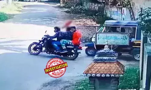 കുട്ടികളുടെ മുന്നിലിട്ട് വെട്ടികൊലപ്പെടുത്തി;  മഴുകൊണ്ട് വലതുകാല്‍ വെട്ടിയെടുത്തു ബൈക്കില്‍ ഒന്നാം പ്രതിയുടെ ആഹ്ലാദ പ്രകടനം;  പട്ടാപ്പകല്‍ നടന്ന ക്രൂരകൃത്യത്തിന് സാക്ഷികളില്ല; തെളിവായി സിസിടിവി ദൃശ്യം;  പോത്തന്‍കോട് സുധീഷ് വധക്കേസില്‍ പതിനൊന്ന് പ്രതികള്‍ക്കും ജീവപര്യന്തം