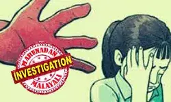 മാതാപിതാക്കളും പീഡനത്തിന് ഇരയായ കുട്ടിയും സഹോദരനും ഒരുമിച്ചാണ് കിടന്നുറങ്ങുന്നത്; ഇതിനിടെ മകളെ പിതാവ് പീഡിപ്പിച്ചു; ലാബിലെ പരിശോധനയില് തെളിഞ്ഞത് എട്ടാം ക്ലാസുകാരിയുടെ ഏഴ് ആഴ്ച ഗര്ഭം; പിതാവ് അറസ്റ്റില്; പെരുമ്പട്ടി പോലീസ് നടത്തിയത് അതിവേഗ നീക്കം മാതാപിതാക്കളും പീഡനത്തിന് ഇരയായ കുട്ടിയും സഹോദരനും ഒരുമിച്ചാണ് കിടന്നുറങ്ങുന്നത്; ഇതിനിടെ മകളെ പിതാവ് പീഡിപ്പിച്ചു; ലാബിലെ പരിശോധനയില് തെളിഞ്ഞത് എട്ടാം ക്ലാസുകാരിയുടെ ഏഴ് ആഴ്ച ഗര്ഭം; പിതാവ് അറസ്റ്റില്; പെരുമ്പട്ടി പോലീസ് നടത്തിയത് അതിവേഗ നീക്കം