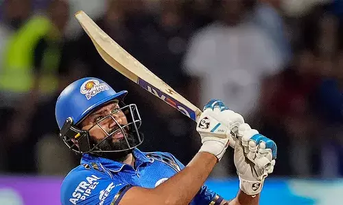 മുംബൈയ്ക്കായി ചരിത്രനേട്ടവുമായി രോഹിത് ശര്‍മ്മ;  ആറായിരം റണ്‍സ് നേടുന്ന ആദ്യതാരം; രോഹിതിന്റെ നേട്ടം 231 മത്സരങ്ങളില്‍ നിന്നും