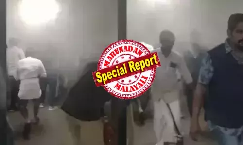 കോഴിക്കോട് മെഡിക്കല്‍ കോളേജില്‍ പുക പടര്‍ന്ന സംഭവം; ശ്വാസം കിട്ടാതെ നാല് പേര്‍ മരിച്ചതായി റിപ്പോര്‍ട്ടുകള്‍; അത്യാഹിത വിഭാഗത്തിനടുത്ത് എങ്ങും ആശങ്ക; പരക്കം പാഞ്ഞ് ആളുകള്‍; 200ല്‍ അധികം രോഗികളെ മാറ്റി; അത്യാഹിത വിഭാഗം ബ്ലോക്ക് മുഴുവനും ഒഴിപ്പിച്ചു; അന്വേഷണത്തിന് ഉത്തരവിട്ട് ആരോഗ്യമന്ത്രി