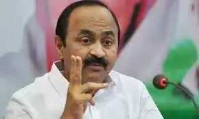 ദിവസേന പതിനായിരക്കണക്കിന് രോഗികള്‍ എത്തുന്ന ആശുപത്രിയില്‍ ഫയര്‍ ആന്‍ഡ് സേഫ്ടി വിഭാഗം ഇല്ലാത്തതും അത്ഭുതകരം; കോഴിക്കോട് മെഡിക്കല്‍ കോളജിലെ തീപിടിത്തത്തെ കുറിച്ച് സമഗ്രാന്വേഷണം വേണം; സ്വകാര്യ ആശുപത്രിയില്‍ പ്രവേശിപ്പിച്ചവരുടെ ചികിത്സാ ചെലവ് സര്‍ക്കാര്‍ ഏറ്റെടുക്കണമെന്ന് പ്രതിപക്ഷ നേതാവ്