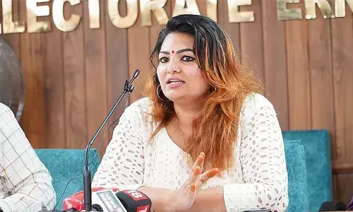 ലിസ്റ്റിന്‍ പരസ്യമായി പ്രസ്താവനയില്‍ സിനിമയിലെ നടന്മാരെയാകെ സംശയത്തിന്റെ നിഴലില്‍; ഇത്തരം പ്രസ്താവന അനുചിതവും സംഘടനാ ചട്ടങ്ങള്‍ക്ക് വിരുദ്ധവുമാണ്; അസോസിയേഷന്‍ ഭാരവാഹിക്കും അസോസിയേഷനില്‍ വിശ്വാസമില്ലാതായോ? ലിസ്റ്റിനെ പുറത്താക്കണം; സാന്ദ്ര തോമസ്