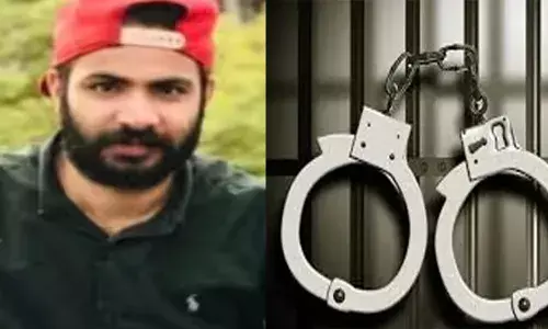 രഹസ്യ വിവരത്തിന്റെ അടിസ്ഥാനത്തിൽ പരിശോധന; കിടപ്പുമുറിയിലെ ചാക്കിൽ കെട്ടി സൂക്ഷിച്ചത് നല്ല മുന്തിയ ഇനം കഞ്ചാവ്; കൈയ്യോടെ പൊക്കി; കേസിൽ യുവാവ് അറസ്റ്റിൽ