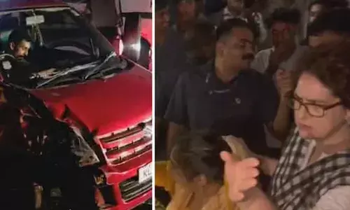 റോഡരികില്‍ കാര്‍ അപകടം; വയനാട്ടിലേക്കുള്ള യാത്രക്കിടയില്‍ വാഹനം നിര്‍ത്തി സഹായവുമായി എത്തി എംപി പ്രിയങ്ക ഗാന്ധി; ഒപ്പമുണ്ടായിരുന്ന ഡോക്ടര്‍ പ്രാഥമിക ചികിത്സ നല്‍കി