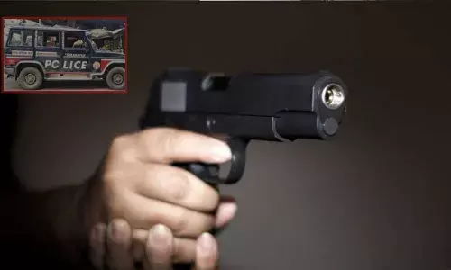 മദ്യപിച്ചെത്തി വീട്ടിൽ നിരന്തരം വഴക്ക്; സഹിക്കെട്ട് വീട്ടുകാർ ഇടപെട്ടു; മദ്യപാനം നിർത്താൻ ആവശ്യപ്പെട്ടത് ചൊടിപ്പിച്ചു; മകനെയും മരുമകളെയും വെടിവെച്ച് വയോധികൻ