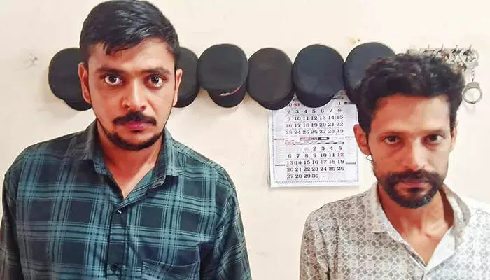 അനധികൃതമായി സൂക്ഷിച്ച വന്‍ അളവിലെ സ്പിരിറ്റും കള്ളും പിടികൂടി; പിടികൂടിയത് 446 ലിറ്റര്‍ സ്പിരിറ്റും, പിക്കപ്പ് വാനില്‍ സൂക്ഷിച്ച 360 ലിറ്റര്‍ കള്ളും; സംഭവത്തില്‍ രണ്ട് പേരെ എക്‌സൈസ് പിടികൂടി