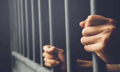 മോഷണക്കേസില്‍ കുടുക്കുമെന്ന് ഭീഷണിപ്പെടുത്തി 17കാരനെ പീഡിപ്പിച്ചു; സഹപ്രവര്‍ത്തകയുടെ മകനെ പീഡിപ്പിച്ച് 28കാരി: പോക്‌സോ കേസെടുത്ത് അറസ്റ്റ് ചെയ്ത് പോലിസ്