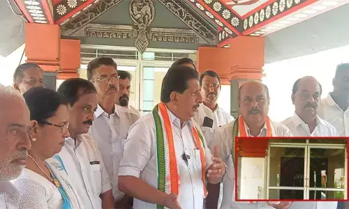 കേരളാ സയൻസിറ്റി ഉദ്ഘാടനം അന്ശ്ചിതത്വം തുടരുന്നു; സ്ഥലം സന്ദർശിക്കാനെത്തിയ എംപി, എംഎൽഎ അടക്കമുള്ളവരെ സയൻസിറ്റിക്കുള്ളിൽ പ്രവേശിപ്പിച്ചില്ല; അവകാശ ലംഘനത്തിന് സ്പീക്കർക്ക് നോട്ടീസ് നൽകുമെന്ന് മോൻസ് ജേസഫ് എംഎൽഎ