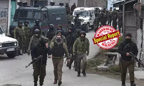 കശ്മീരില്‍ രണ്ട് പ്രാദേശിക ഭീകരര്‍ പിടിയില്‍; തോക്കുകളും ഗ്രനേഡുകളും കണ്ടെടുത്തു; പഞ്ചാബില്‍ വ്യാപക പരിശോധന;  വന്‍ ആയുധശേഖരം കണ്ടെത്തി; പാക്ക് ചാരസംഘടന ഐഎസ്‌ഐയുമായി സംഭവത്തിന് ബന്ധമെന്ന് സൂചന