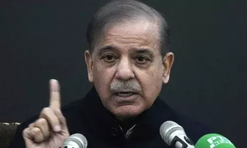 ഇന്ത്യയുടെ മിസൈല്‍ ആക്രമണങ്ങള്‍ക്ക് പാകിസ്താന്‍ ശക്തമായ തിരിച്ചടി നല്‍കും; രാജ്യത്തെ സംരക്ഷിക്കാനായി എല്ലാ നടപടികളും സ്വീകരിക്കും; വീടുകളിലെ വിളക്കുകള്‍ പൂര്‍ണമായി അണക്കണം; അനാവശ്യമായി പുറത്തിറങ്ങരുത്; നിര്‍ദേശം നല്‍കി പാക് പ്രധാനമന്ത്രി