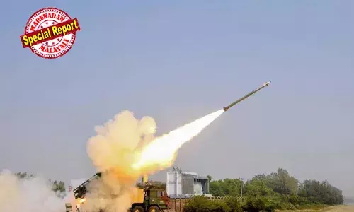 പാക്ക് വ്യോമാക്രമണത്തില്‍ ഇന്ത്യയില്‍ ആളപയാമില്ല;  ലാഹോറിലും ഇസ്ലമാബാദിലും കറാച്ചിയിലും സിയാല്‍കോട്ടിലും മിസൈല്‍ വര്‍ഷം; കറാച്ചി തുറമുഖത്തും ആക്രമണം; ഇന്ത്യന്‍ പ്രത്യാക്രമണത്തില്‍ വിറങ്ങലിച്ച് പാക്കിസ്ഥാന്‍; രണ്ട് പാക്ക് പൈലറ്റുകള്‍ ഇന്ത്യന്‍ പിടിയില്‍