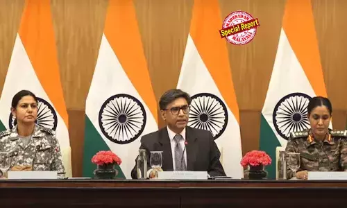 സ്വന്തം പൗരന്മാരെ കവചമാക്കി വൃത്തികെട്ട കളി കളിച്ച് പാക്കിസ്ഥാന്‍; ഡ്രോണ്‍ ആക്രമണത്തിനിടെ ദമ്മാമില്‍ നിന്ന് ലാഹോറിലേക്കുള്ള യാത്രാ വിമാനത്തെ കവചമാക്കി ഗൂഢാലോചന; കടുത്ത ആരോപണവുമായി ഇന്ത്യ; 36 സ്ഥലങ്ങളില്‍ വ്യോമാതിര്‍ത്തി ലംഘിച്ച് 400 ഓളം ഡ്രോണുകള്‍ തൊടുത്തുവിട്ടു; പാക്കിസ്ഥാന്‍ ഉപയോഗിച്ചത് തുര്‍ക്കി നിര്‍മ്മിത ഡ്രോണുകള്‍ എന്നും സേനാ വക്താക്കള്‍