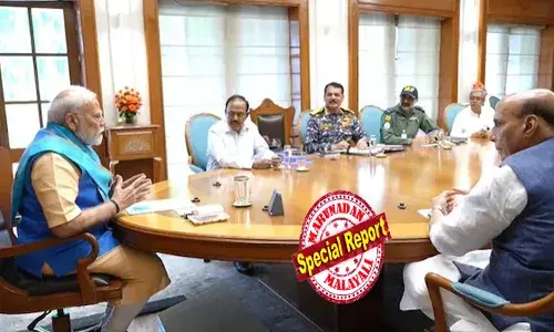 ഇന്ത്യക്ക് എതിരായ ഏതുഭീകരാക്രമണവും ഇനി യുദ്ധമായി കണക്കാക്കും; പുതിയ തീവ്രവാദവിരുദ്ധ നയവുമായി ഇന്ത്യ; നിലപാട് കടുപ്പിച്ച് പാക്കിസ്ഥാന് ശക്തമായ മുന്നറിയിപ്പ്; തീരുമാനം പ്രധാനമന്ത്രി വിളിച്ചുചേര്‍ത്ത ഉന്നതതല യോഗത്തില്‍; വൈകിട്ട് 6 മണിക്ക് സംയുക്ത വാര്‍ത്താ സമ്മേളനം; സംഘര്‍ഷം രൂക്ഷമായതോടെ രാജ്യമാകെ കനത്ത ജാഗ്രതാ നിര്‍ദ്ദേശം